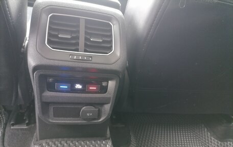 Volkswagen Tiguan II, 2017 год, 2 050 000 рублей, 11 фотография