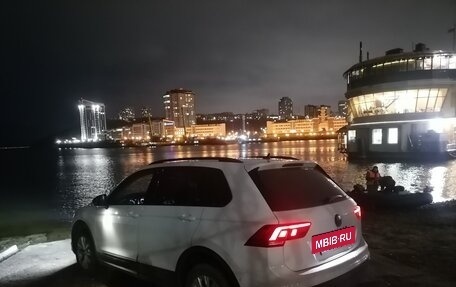 Volkswagen Tiguan II, 2017 год, 2 050 000 рублей, 17 фотография