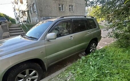 Toyota Kluger I, 2001 год, 950 000 рублей, 2 фотография