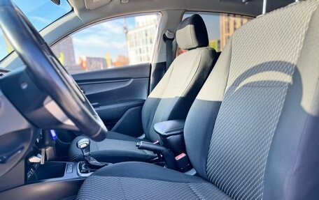 KIA Rio IV, 2018 год, 1 569 000 рублей, 8 фотография