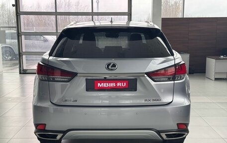 Lexus RX IV рестайлинг, 2021 год, 6 500 000 рублей, 5 фотография