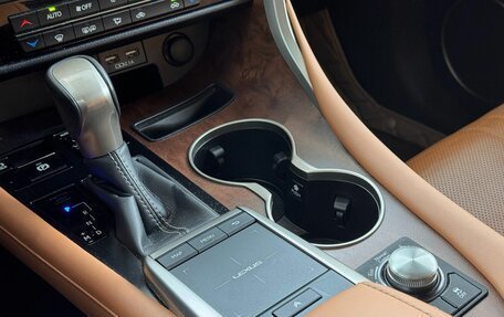 Lexus RX IV рестайлинг, 2021 год, 6 500 000 рублей, 20 фотография