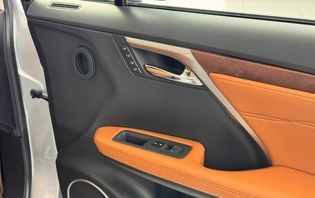 Lexus RX IV рестайлинг, 2021 год, 6 500 000 рублей, 32 фотография