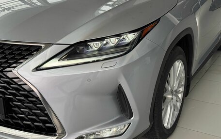 Lexus RX IV рестайлинг, 2021 год, 6 500 000 рублей, 36 фотография