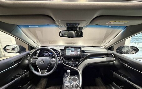 Toyota Camry, 2023 год, 3 450 000 рублей, 2 фотография