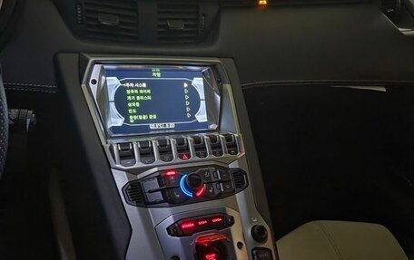 Lamborghini Aventador I рестайлинг, 2013 год, 29 270 000 рублей, 5 фотография