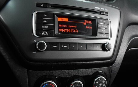 KIA Rio III рестайлинг, 2015 год, 999 000 рублей, 12 фотография