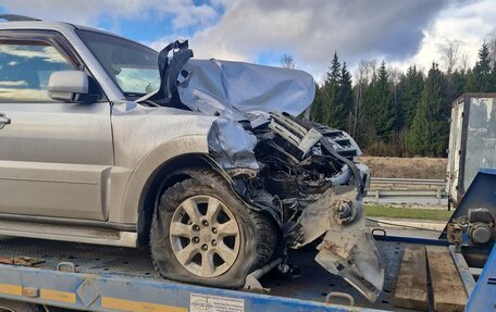 Mitsubishi Pajero IV, 2011 год, 750 000 рублей, 3 фотография