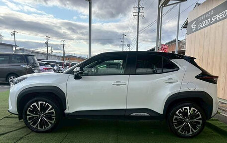 Toyota Yaris Cross, 2025 год, 1 600 000 рублей, 7 фотография