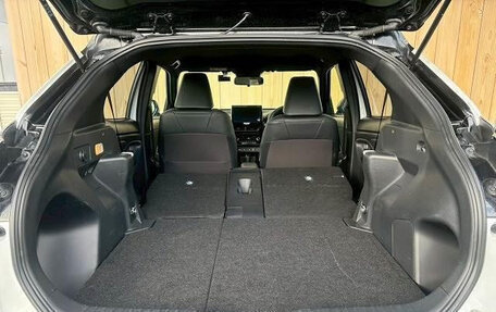 Toyota Yaris Cross, 2025 год, 1 600 000 рублей, 17 фотография