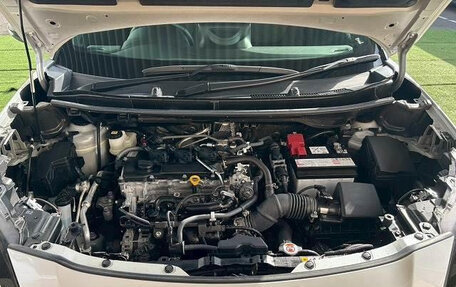 Toyota Yaris Cross, 2025 год, 1 600 000 рублей, 16 фотография