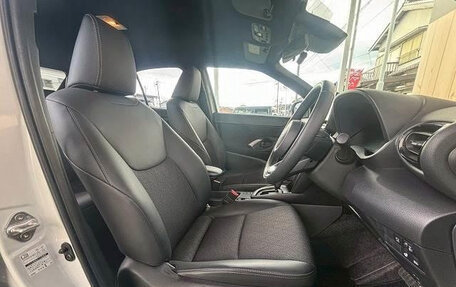 Toyota Yaris Cross, 2025 год, 1 600 000 рублей, 19 фотография