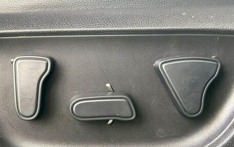 Toyota Yaris Cross, 2025 год, 1 600 000 рублей, 29 фотография