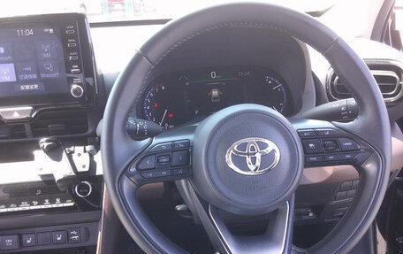 Toyota Yaris Cross, 2021 год, 1 680 000 рублей, 13 фотография