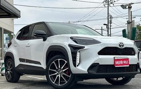 Toyota Yaris Cross, 2024 год, 1 600 000 рублей, 1 фотография
