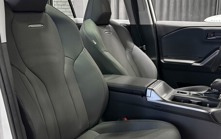 Toyota RAV4, 2026 год, 4 237 000 рублей, 21 фотография