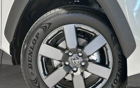 Toyota RAV4, 2026 год, 4 237 000 рублей, 34 фотография