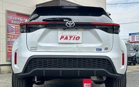 Toyota Yaris Cross, 2024 год, 1 600 000 рублей, 8 фотография