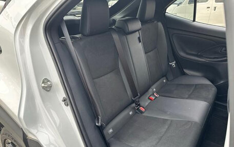 Toyota Yaris Cross, 2024 год, 1 600 000 рублей, 15 фотография