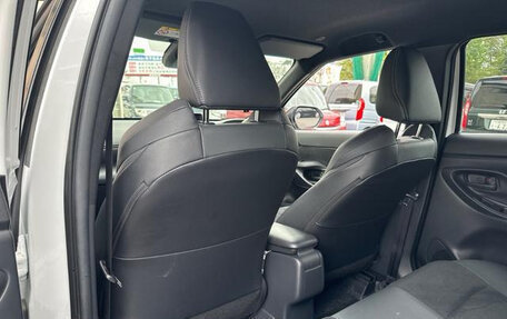 Toyota Yaris Cross, 2024 год, 1 600 000 рублей, 21 фотография