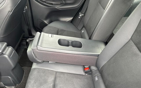 Toyota Yaris Cross, 2024 год, 1 600 000 рублей, 23 фотография