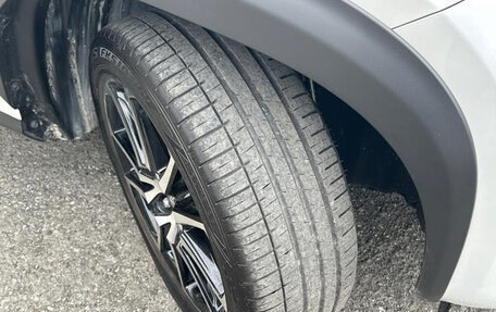 Toyota Yaris Cross, 2024 год, 1 600 000 рублей, 26 фотография