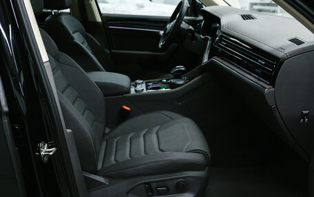 Volkswagen Touareg III, 2025 год, 8 400 000 рублей, 21 фотография