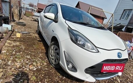 Toyota Aqua I, 2018 год, 890 000 рублей, 3 фотография