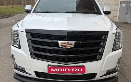 Cadillac Escalade IV, 2020 год, 7 900 000 рублей, 3 фотография