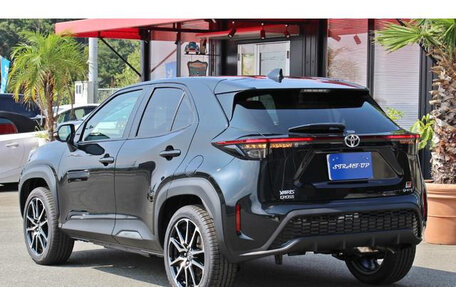 Toyota Yaris Cross, 2024 год, 1 800 000 рублей, 5 фотография