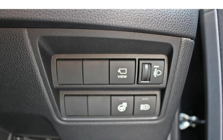 Toyota Yaris Cross, 2024 год, 1 800 000 рублей, 24 фотография