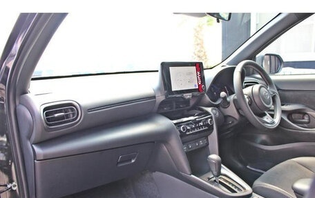 Toyota Yaris Cross, 2024 год, 1 800 000 рублей, 32 фотография