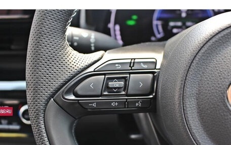 Toyota Yaris Cross, 2024 год, 1 800 000 рублей, 20 фотография