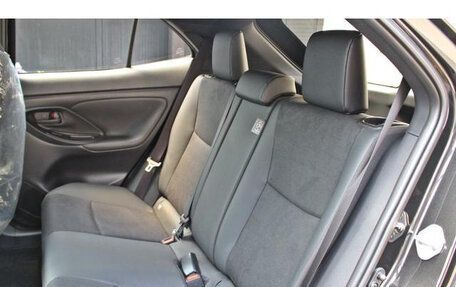 Toyota Yaris Cross, 2024 год, 1 800 000 рублей, 37 фотография