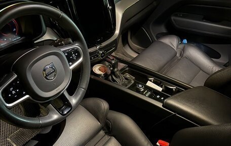 Volvo XC60 II, 2019 год, 5 000 000 рублей, 8 фотография