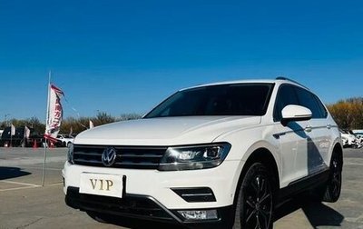 Volkswagen Tiguan II, 2023 год, 2 500 000 рублей, 1 фотография