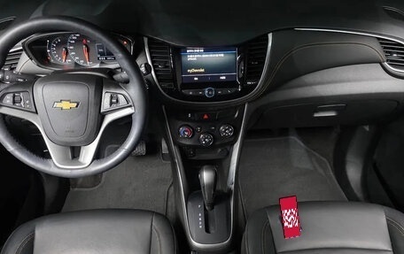 Chevrolet Trax, 2022 год, 1 050 000 рублей, 9 фотография