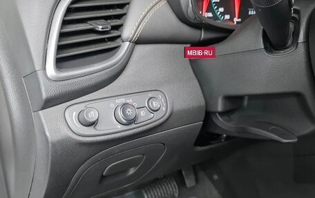 Chevrolet Trax, 2022 год, 1 050 000 рублей, 13 фотография