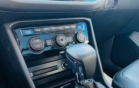 Volkswagen Tiguan II, 2023 год, 2 500 000 рублей, 24 фотография