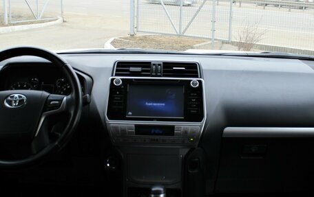Toyota Land Cruiser Prado 150 рестайлинг 2, 2019 год, 6 150 000 рублей, 22 фотография
