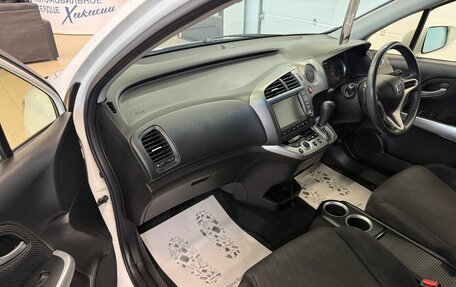 Honda Stream II, 2013 год, 1 599 999 рублей, 12 фотография