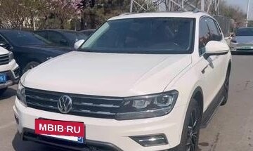 Volkswagen Tiguan II, 2023 год, 2 500 000 рублей, 2 фотография