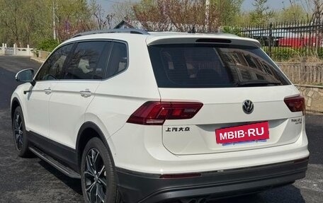 Volkswagen Tiguan II, 2023 год, 2 500 000 рублей, 5 фотография