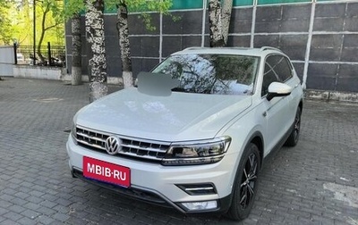 Volkswagen Tiguan II, 2023 год, 2 500 000 рублей, 1 фотография