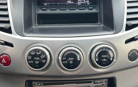 Mitsubishi L200 IV рестайлинг, 2011 год, 1 300 000 рублей, 8 фотография