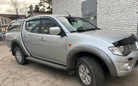 Mitsubishi L200 IV рестайлинг, 2011 год, 1 300 000 рублей, 2 фотография