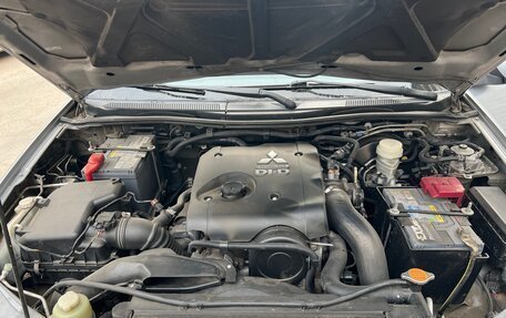 Mitsubishi L200 IV рестайлинг, 2011 год, 1 300 000 рублей, 9 фотография