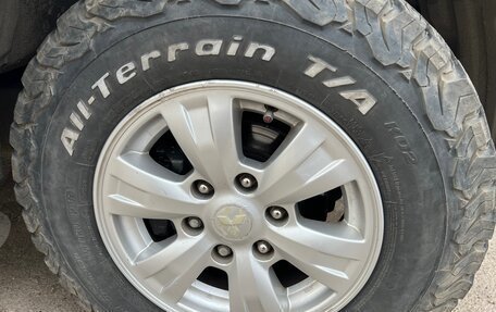 Mitsubishi L200 IV рестайлинг, 2011 год, 1 300 000 рублей, 10 фотография