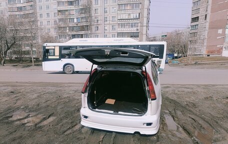 Honda Stream I рестайлинг, 2001 год, 330 000 рублей, 3 фотография