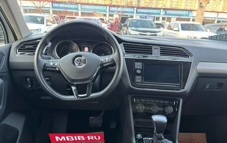 Volkswagen Tiguan II, 2023 год, 2 500 000 рублей, 6 фотография